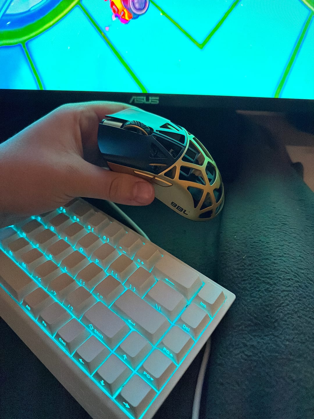 Customer photo review of WLMouse Beast X Pro [BBL Edition] Magnezyum Wireless Mouse