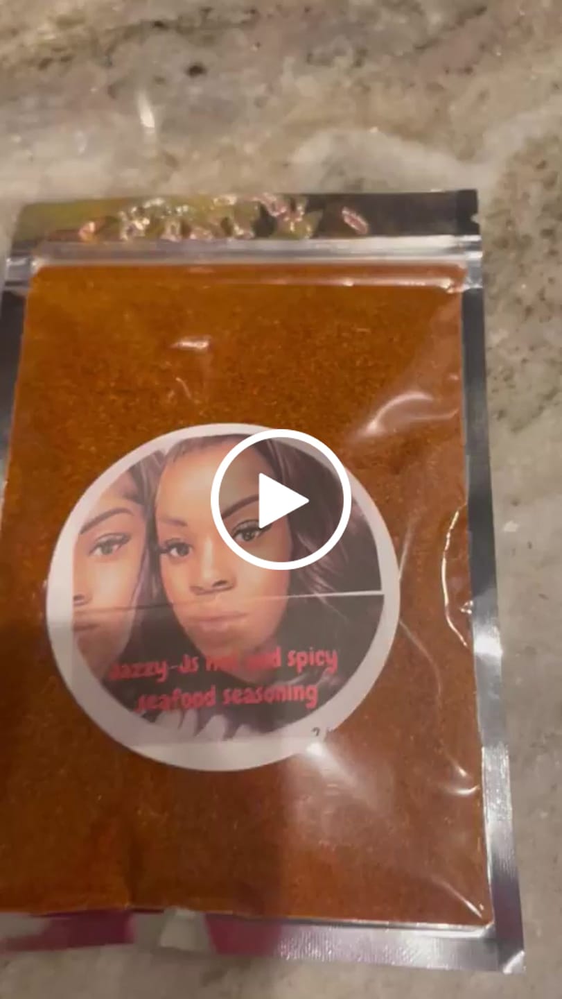 Customer video review of JazzyJ’s spicy seafood seasoning 🥵 1pack