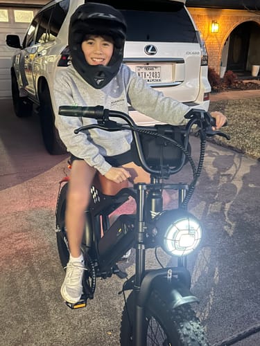 Customer photo review of FLY RACING Rayce Matte Black Helmet (2024) - eMoto / BMX / Downhill Helmet