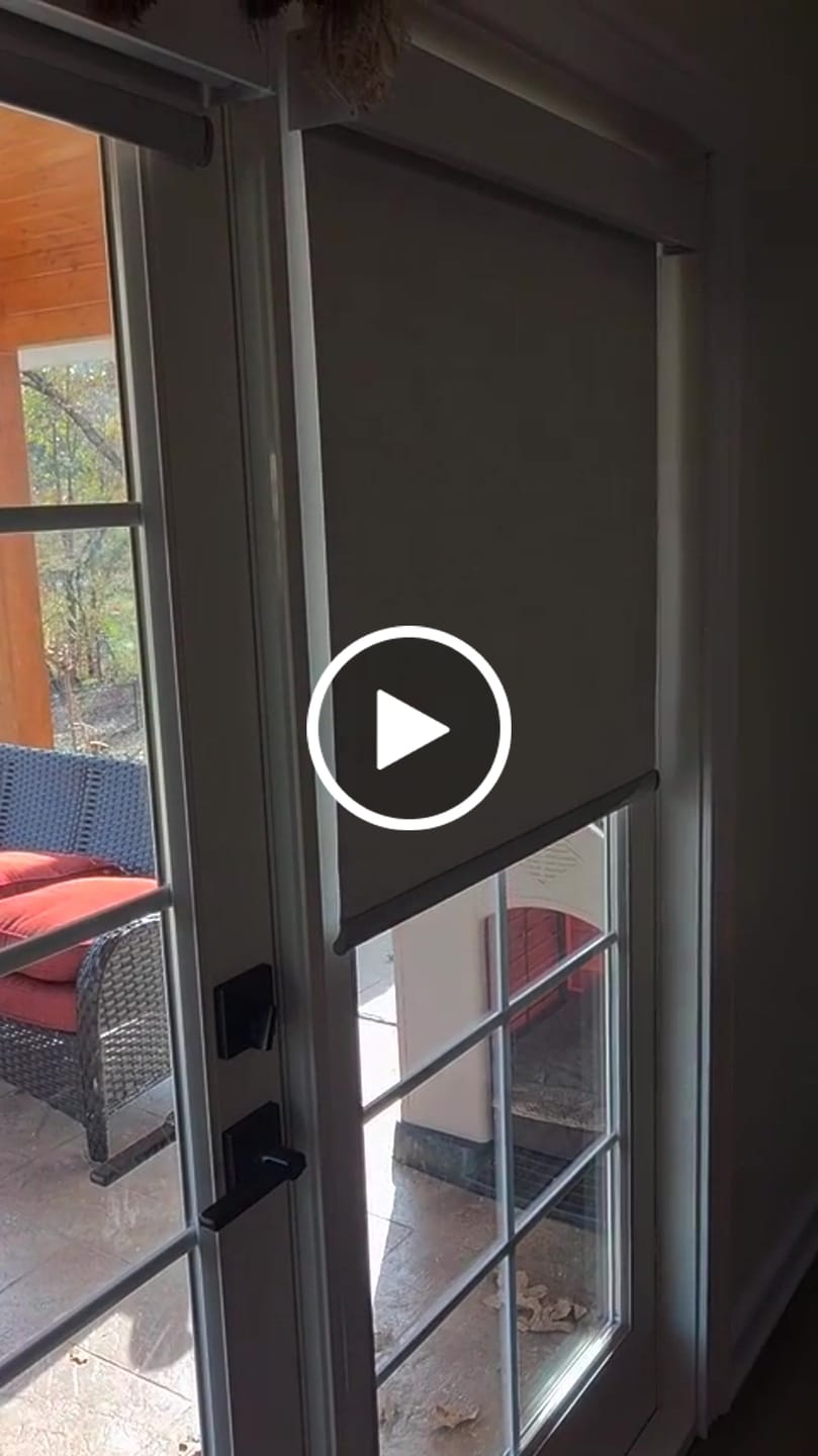 Customer video review of Bringnox Motorized Roller Shades 100% Blackout Linen