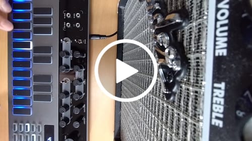Customer video review of Donner Essential B1 アナログベース シンセサイザー シーケンサー 128パターン MIDI対応