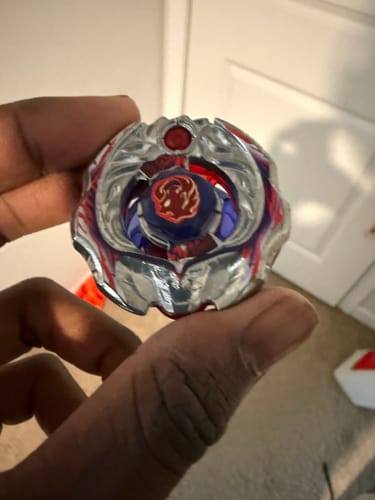 Customer photo review of Samurai Ifraid / Ifrit W145CF Zero-G Shogun Steel Beyblade Starter BBG-01