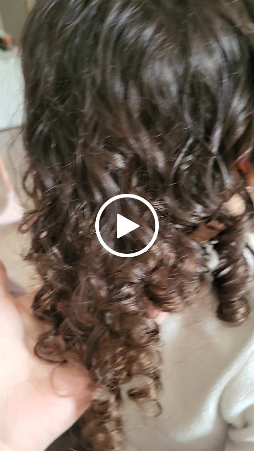 Customer video review of Shampoing Doux SENSITIVE