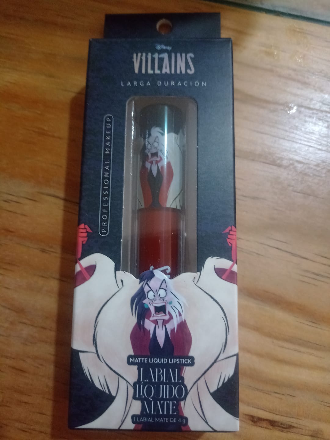 Customer photo review of Labial Líquido Mate Cruella