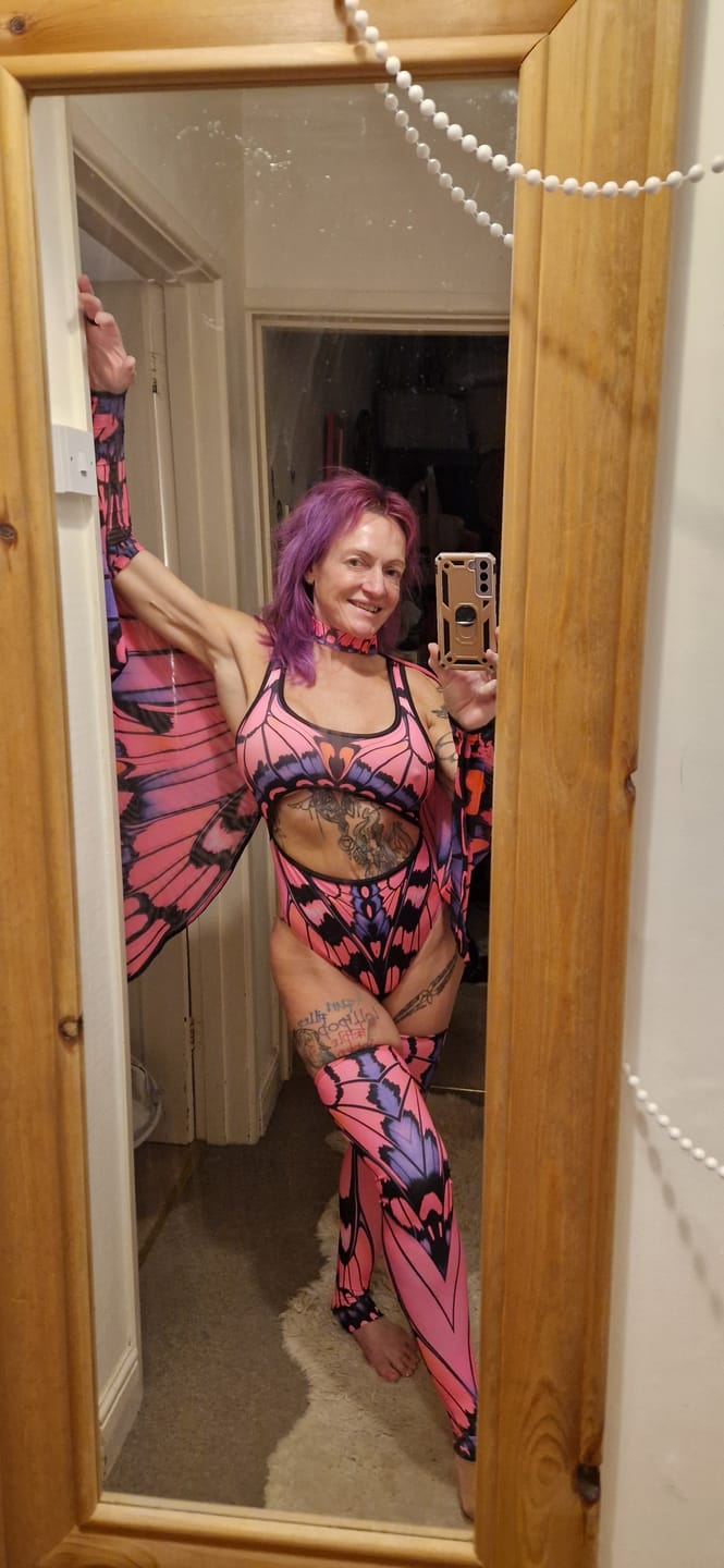 Customer photo review of Aurora Venom Wings