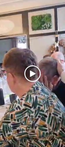 Customer video review of Chanson personnalisée MP3 – Votre histoire en musique