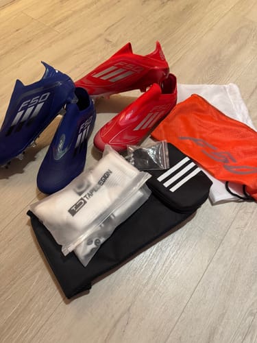 Customer photo review of F50 Elite Laceless FG - Bleu/Noir