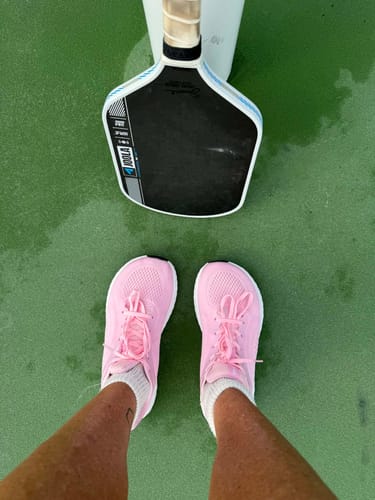 Customer photo review of MUUV Flow - Wide Toe Box Pickleball Shoes (Unisex)