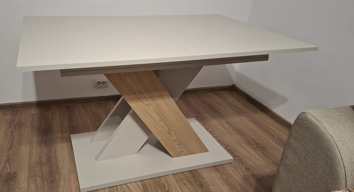 Customer photo review of Masa extensibila XARELTO, casmir/stejar, PAL furniruit, 130/175x85x76 cm