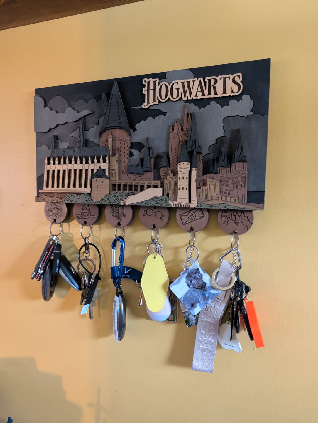 Customer photo review of HOGWARTS™  MAGNETIC 3D WOOD KEY HOLDER