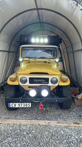 Customer photo review of Toyota FJ40 FJ45 Land Cruiser Windshield Ditch Light Brackets