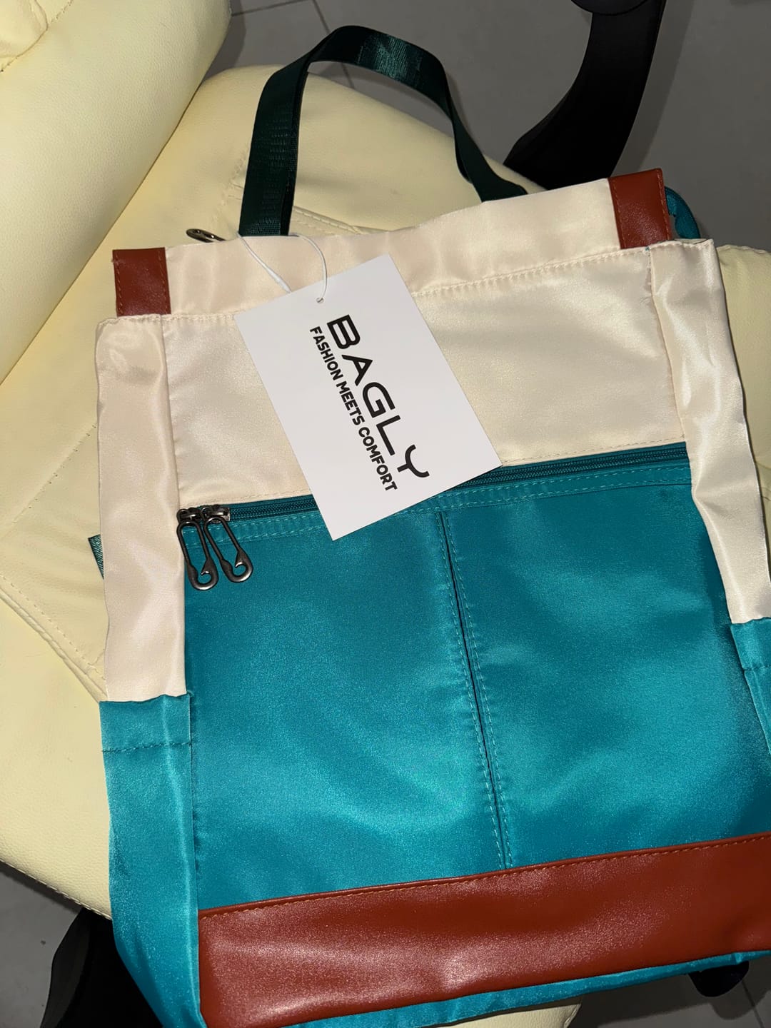 Customer photo review of תיק גב Adva