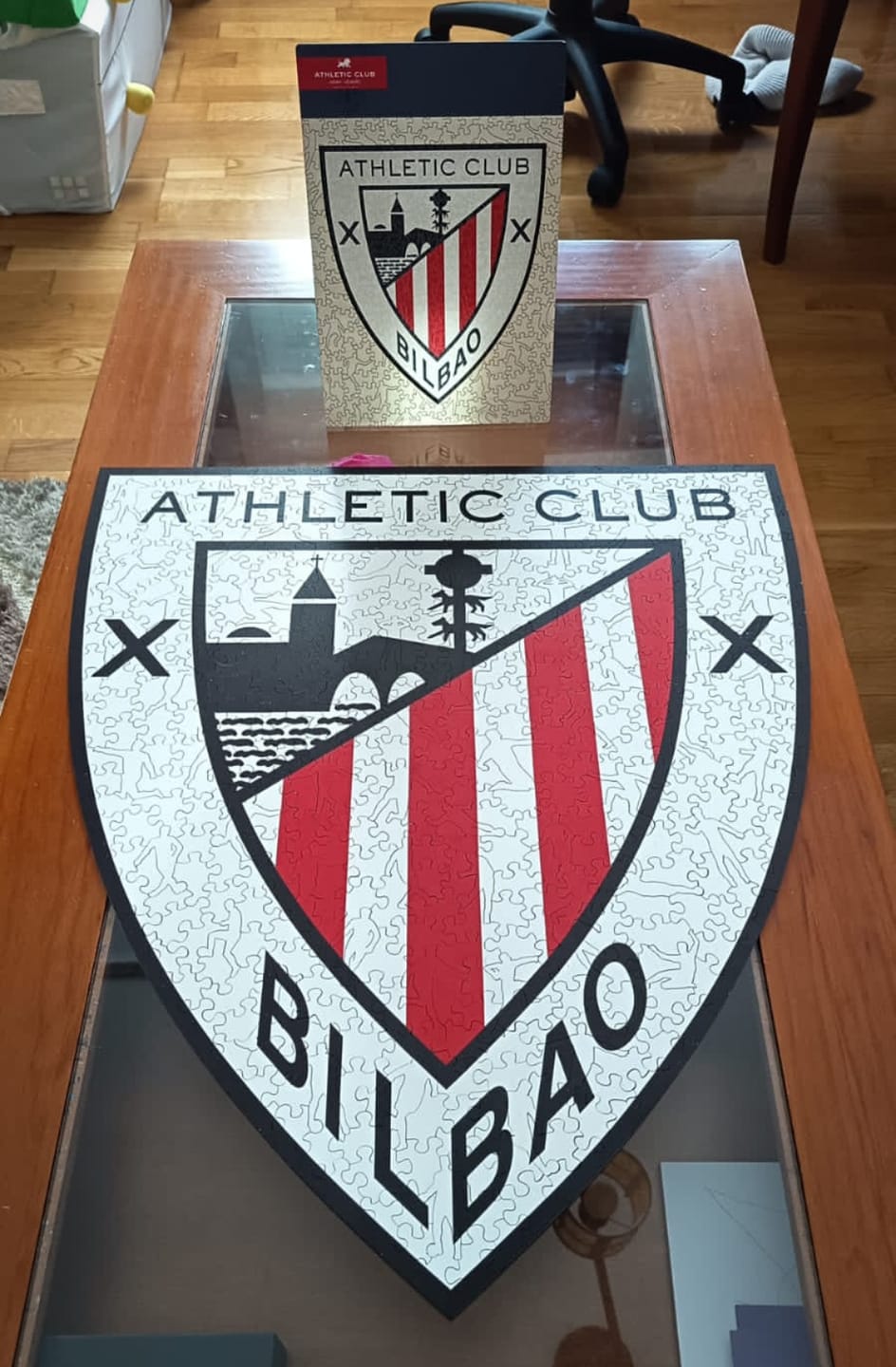 Customer photo review of Athletic Club® Logo - Puzzle de Madera