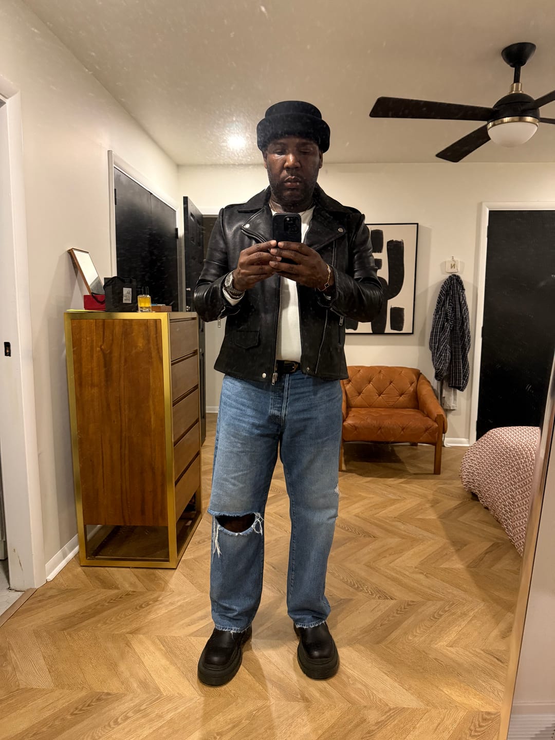 Customer photo review of London Pillbox Hat - Black
