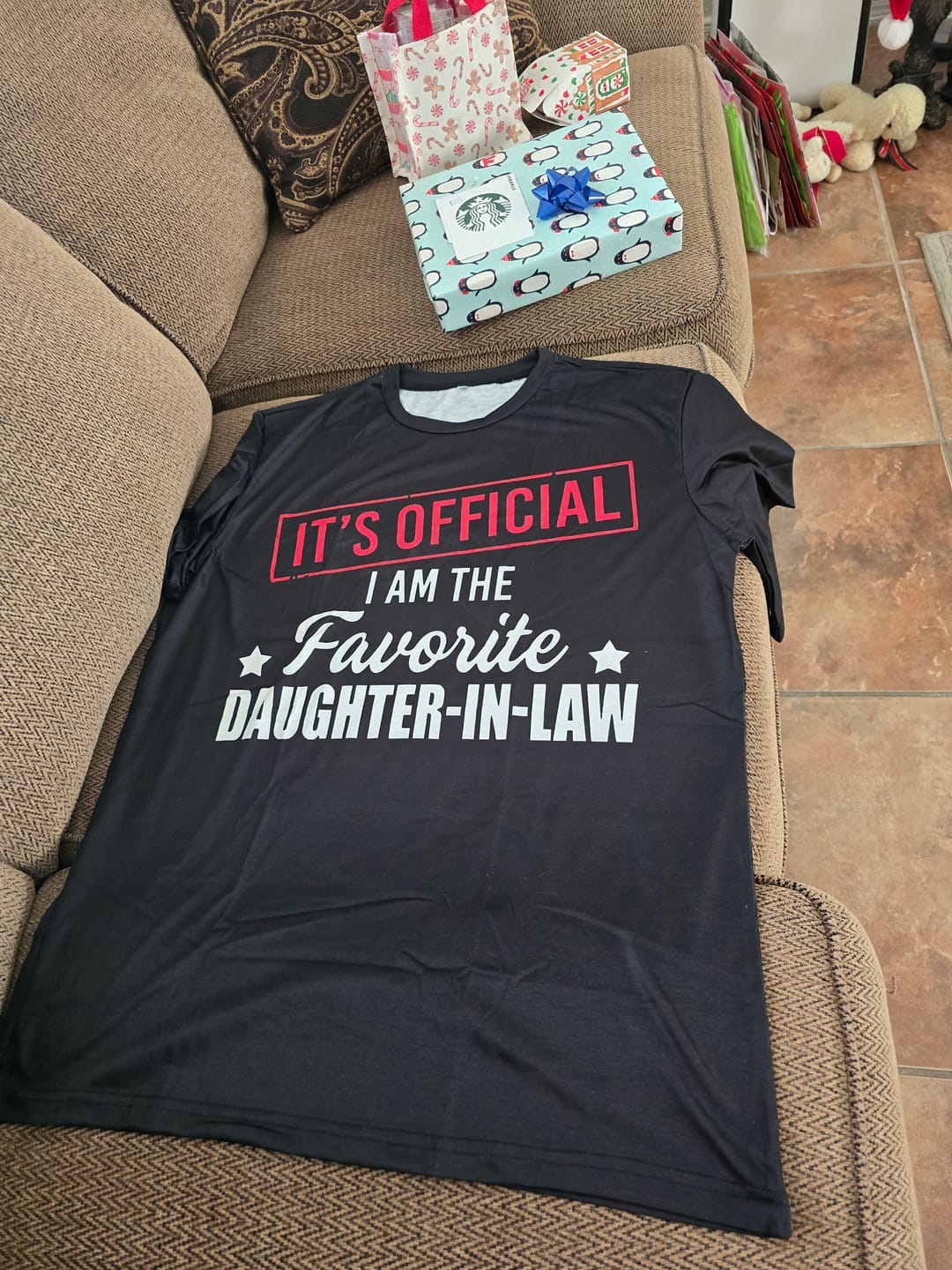 Customer photo review of I Am The Favorite Daughter-In-Law - Best Gift For Daughter-In-Law Classic T-Shirt