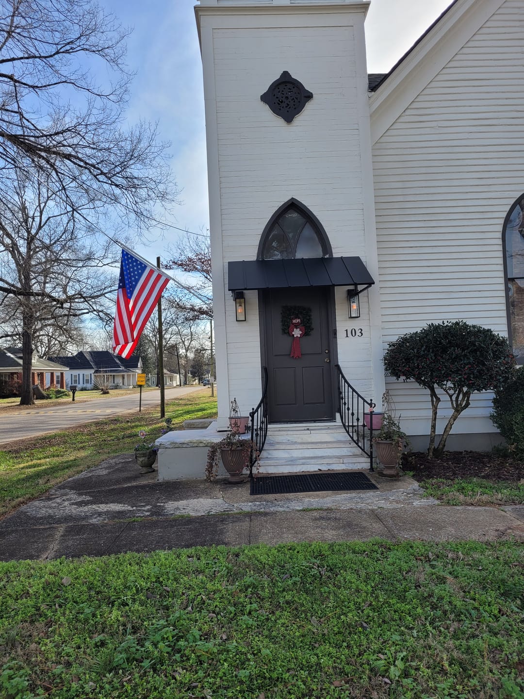 Customer photo review of 6ft Aluminum Tangle-Free Flag Pole
