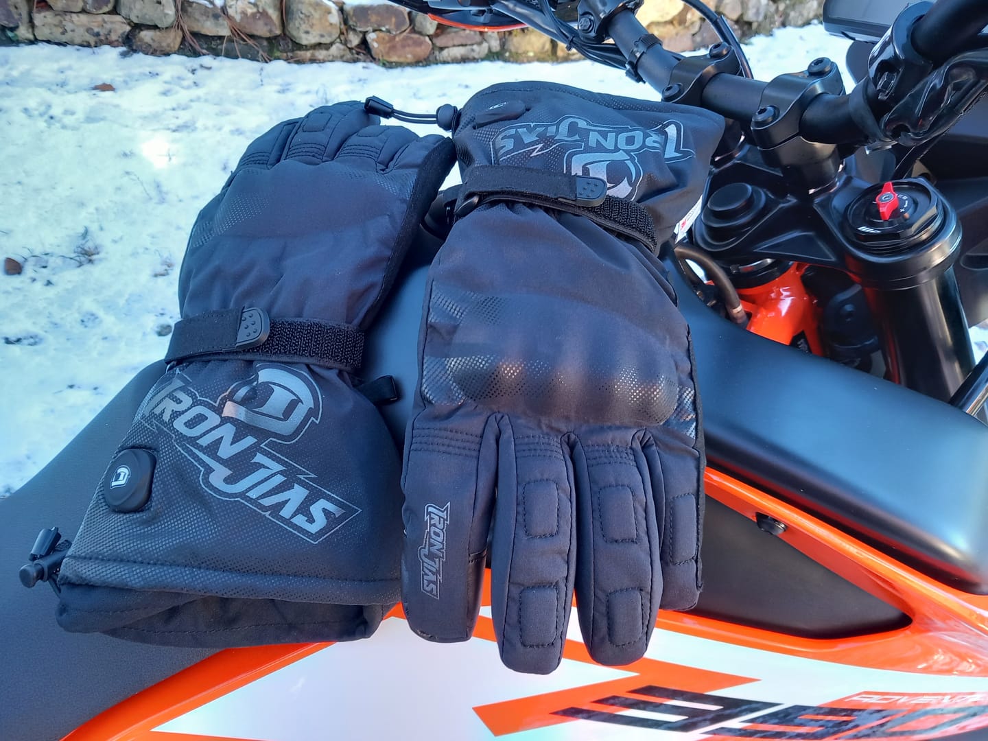 Customer photo review of RIDEIRON Winter Waterproof Rechargeable Heated Motorcycle Gloves | JIA10H