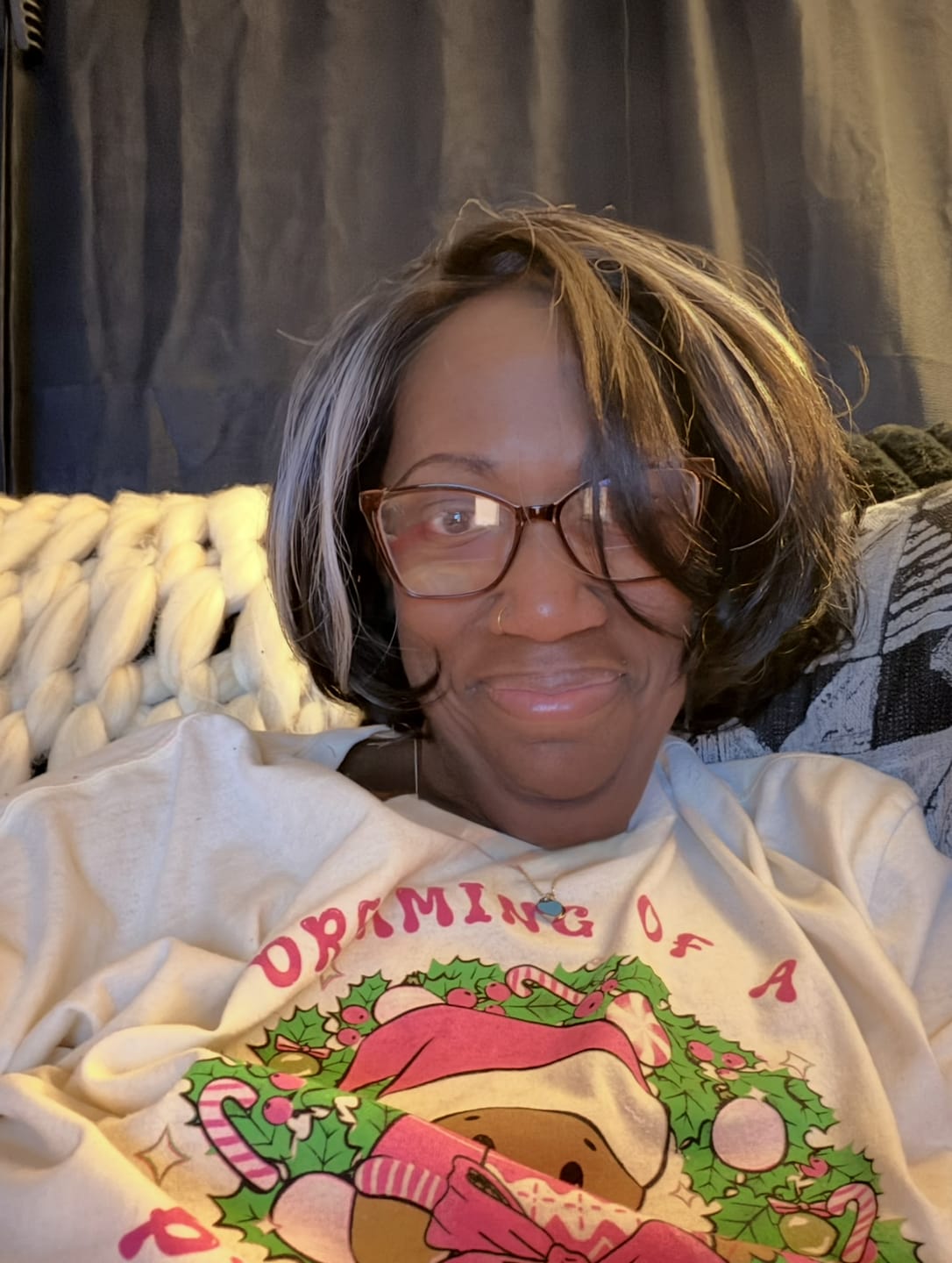 Customer photo review of Sensationnel Chic Bob Glueless 5" Deep Part HD Lace Wig - BOB UNIT 8