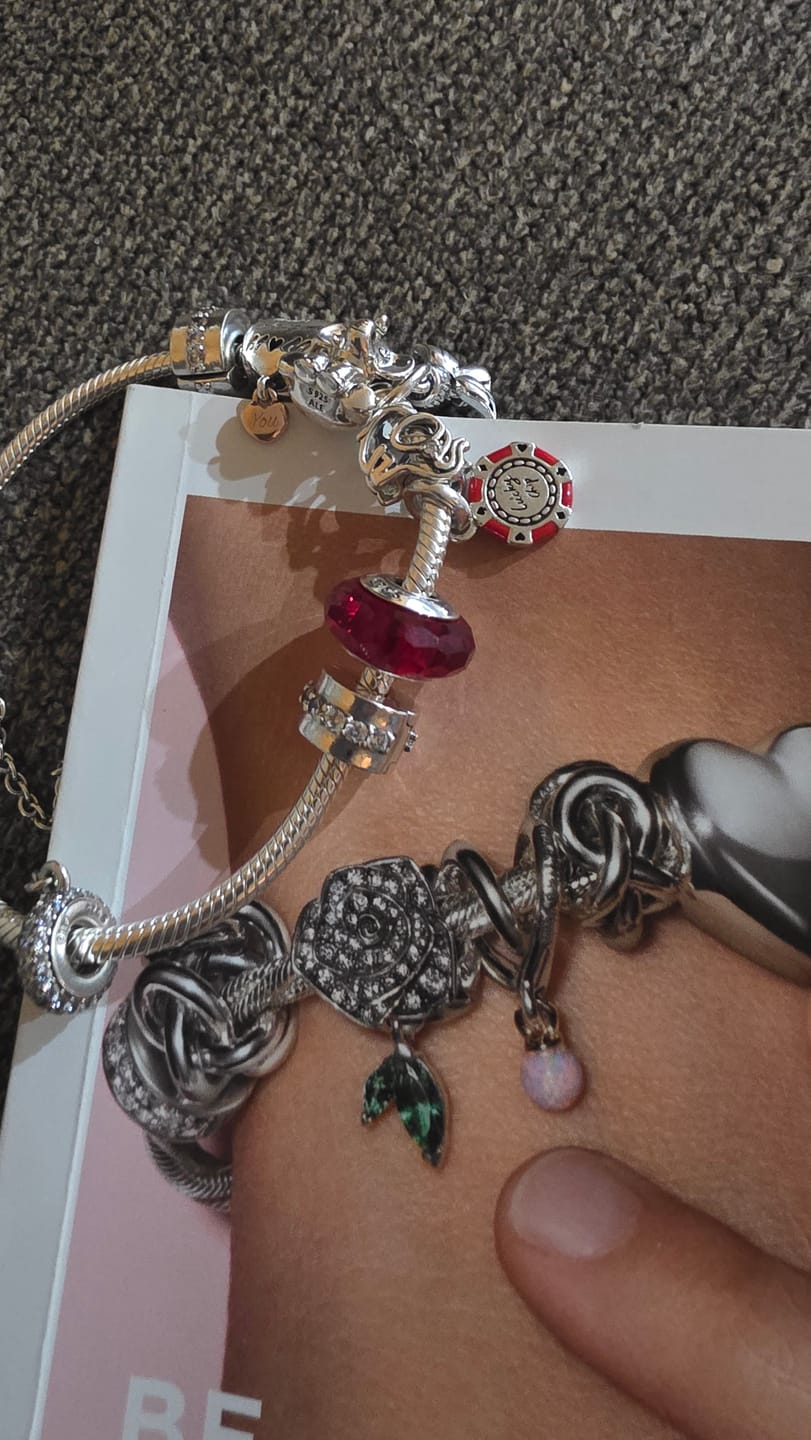 Customer photo review of PANDORA Red Fascinating Faceted Murano Glass Sterling Silver Charm Bead