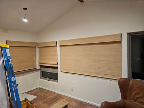 Customer photo review of SmartWings Motorized Woven Wood Shades 50%/70%/100% Blackout Persephone