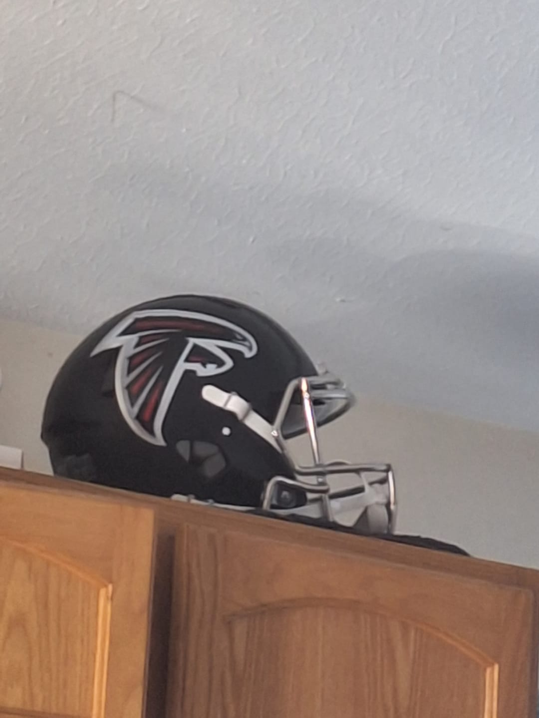Customer photo review of Atlanta Falcons Riddell Speed Authentic Helmet