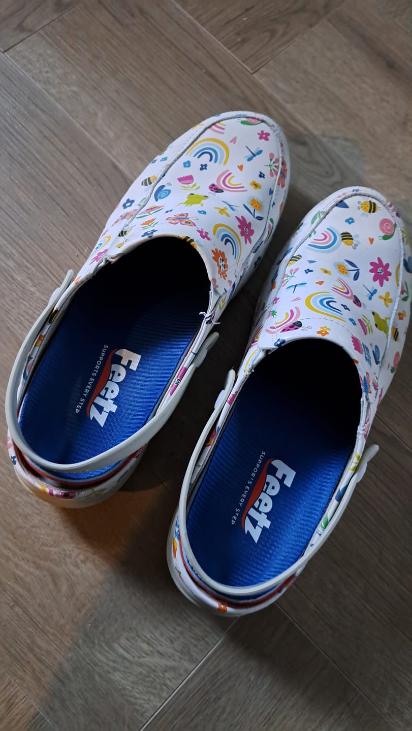 Customer photo review of Feetz® Blue One