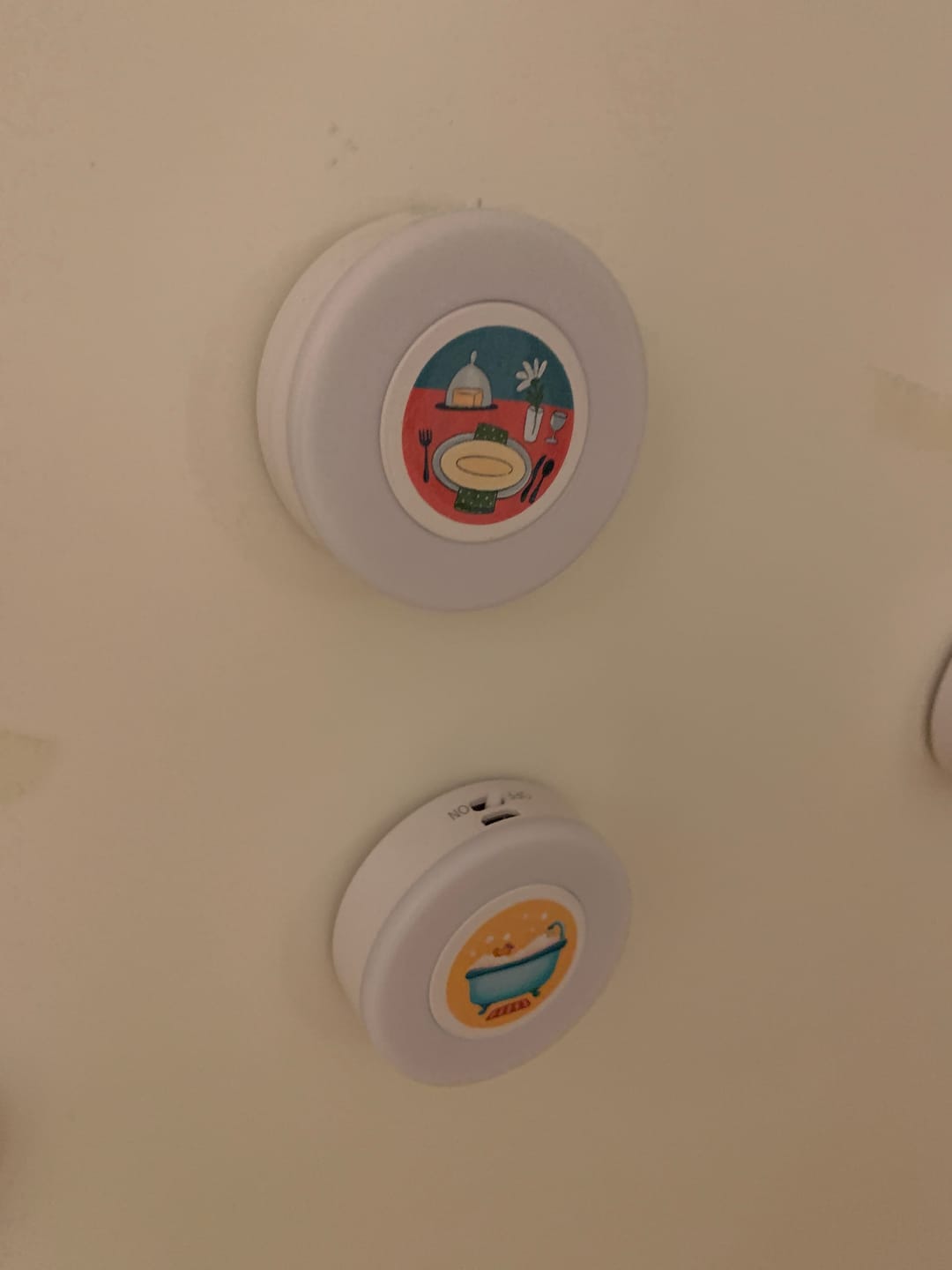 Customer photo review of 10 Routinelichter I 72 Sticker - 6 Themen inkl. Musik/Videofunktion