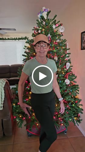 Customer video review of Merino Flex® McKenna Capris -Black