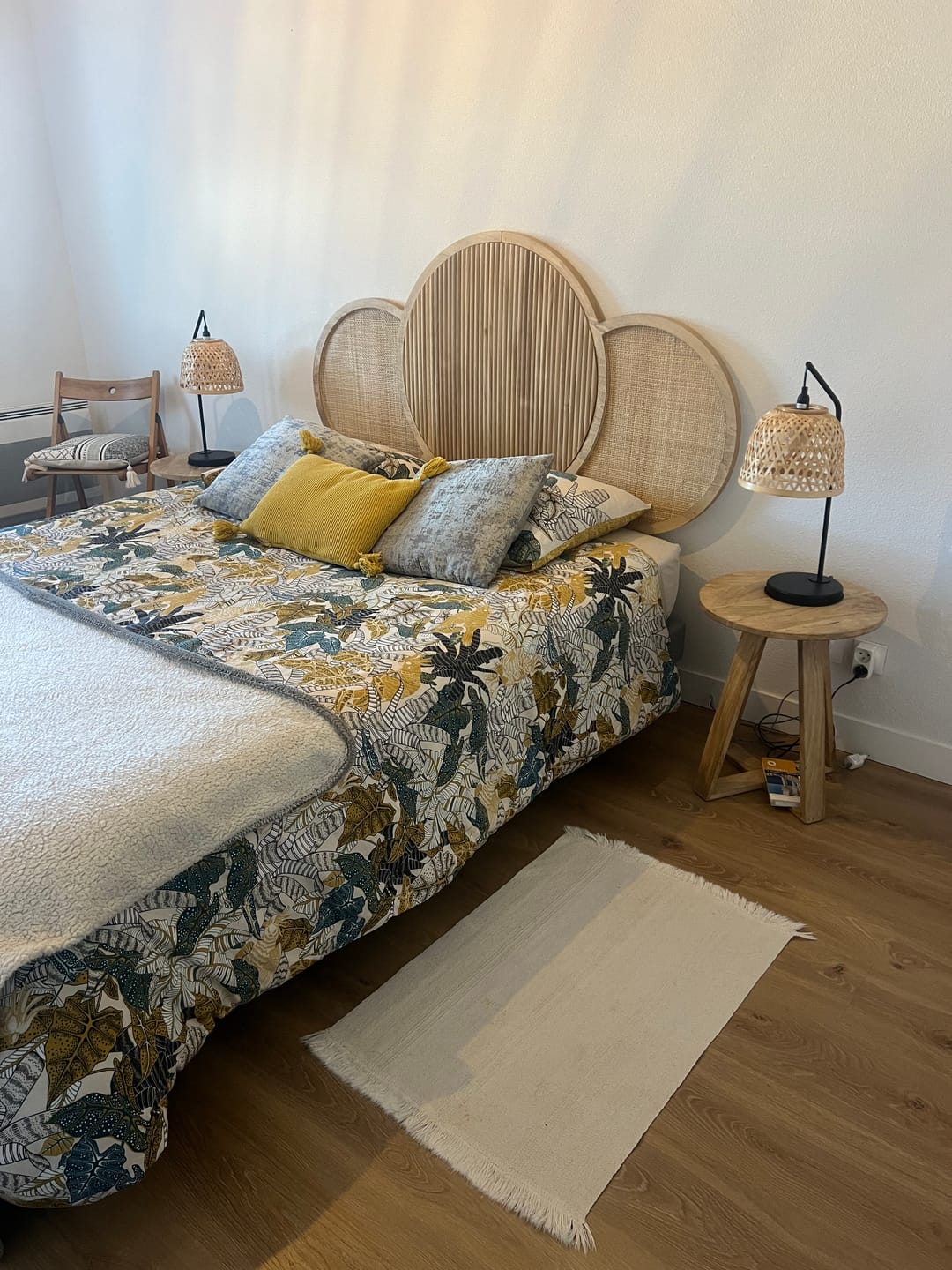 Customer photo review of BODO - Tête de lit 160 en bois massif et rotin naturel
