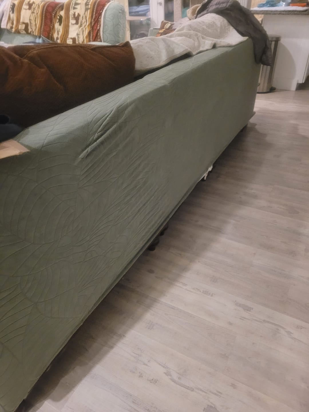 Customer photo review of Thick Jacquard Leaf Pattern Sofa Cover For Living Room