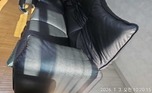 Customer photo of Maralunga sofa from an angle