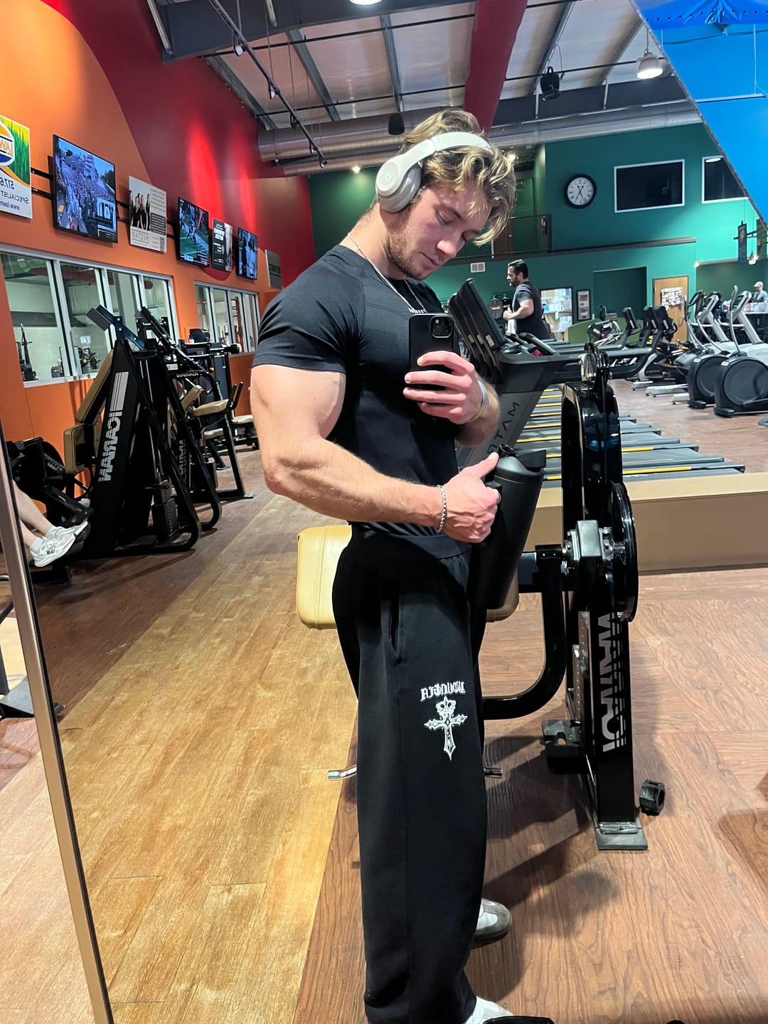 Customer photo review of 2009 - Faith Sweats