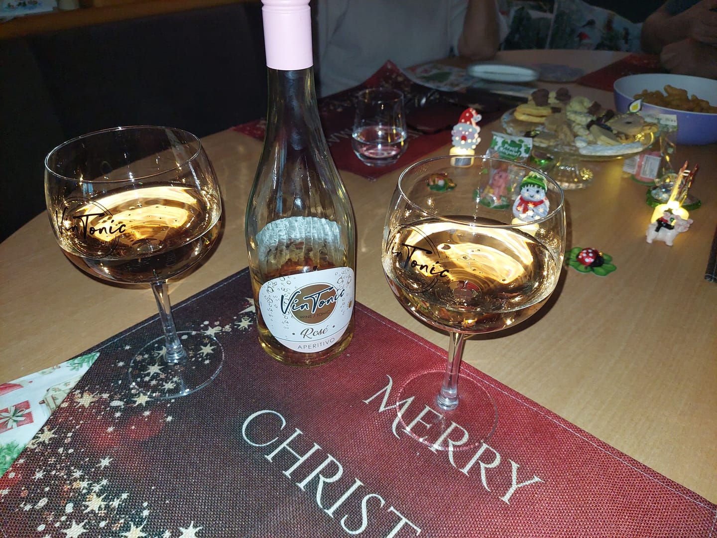 Customer photo review of VinTonic Rosé  | 6 x 0,75 L