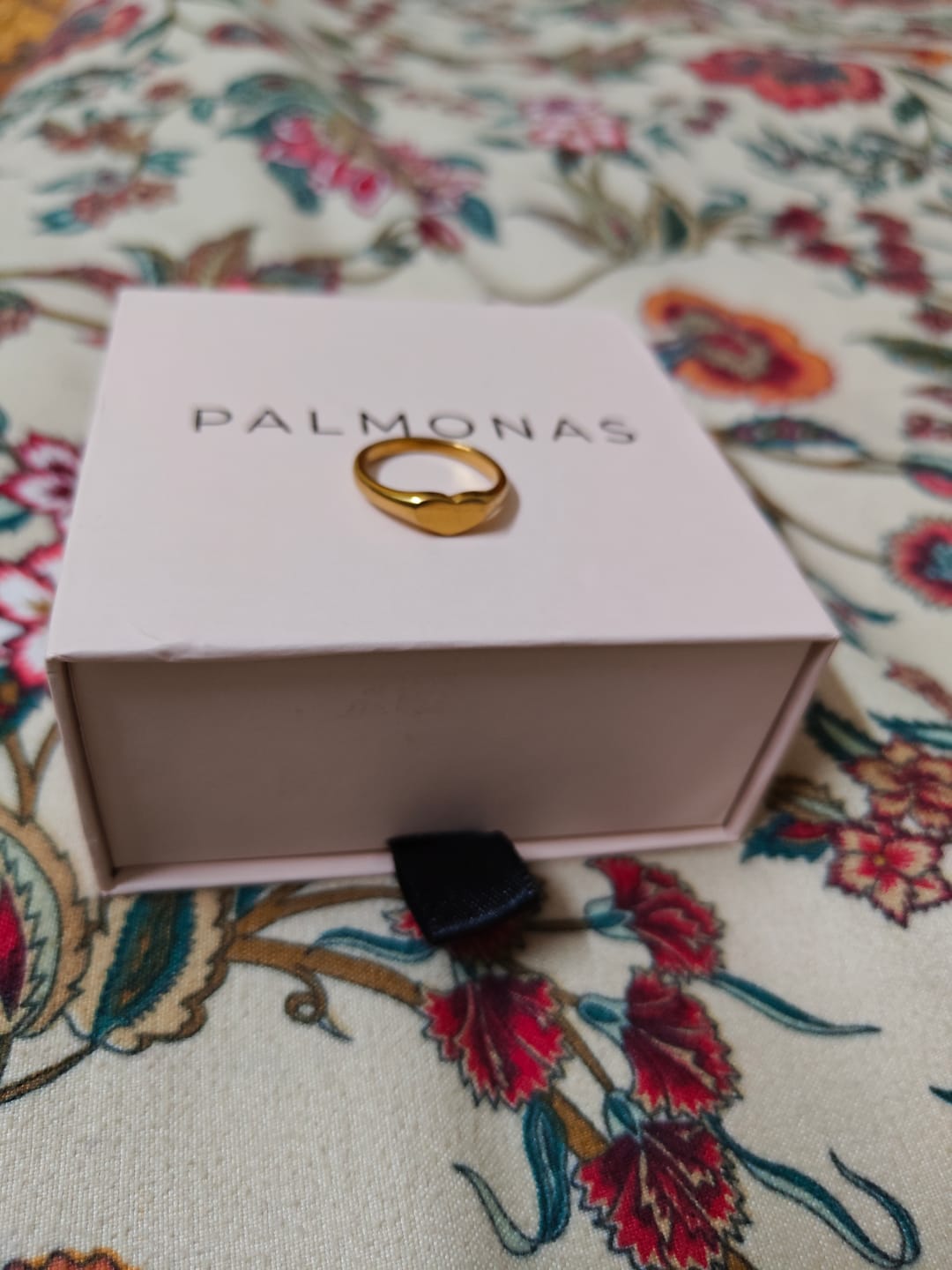 Customer photo review of Sleek Heart Ring