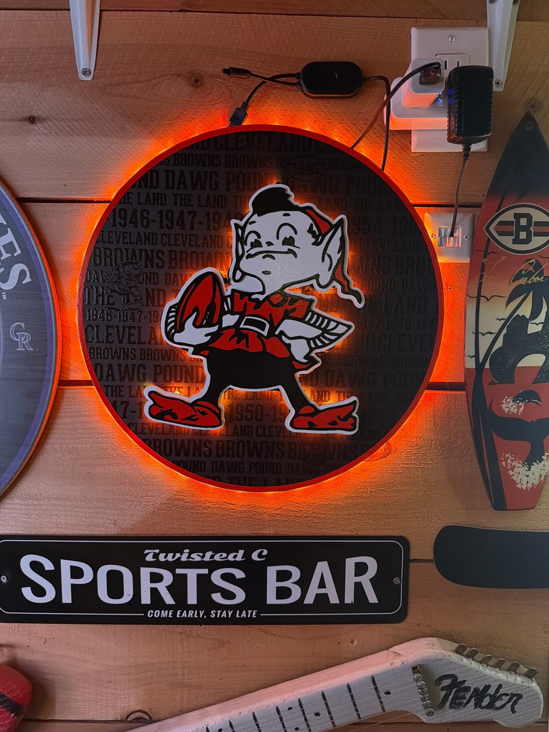 Customer photo review of Cleveland Browns CRAFT SERIES 3D Embossed Metal Wall Art