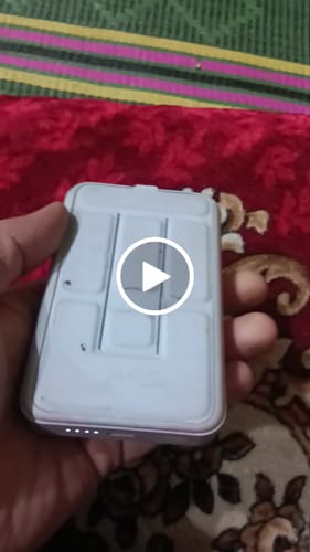 Customer video review of 10,000mAH Wireless Power Bank - 100% Health - Pre-Owned and without Box