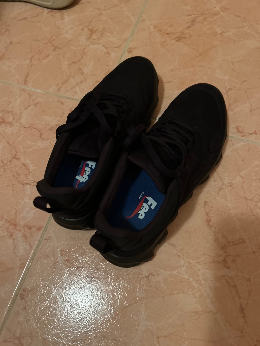 Customer photo review of Feetz® Blue One