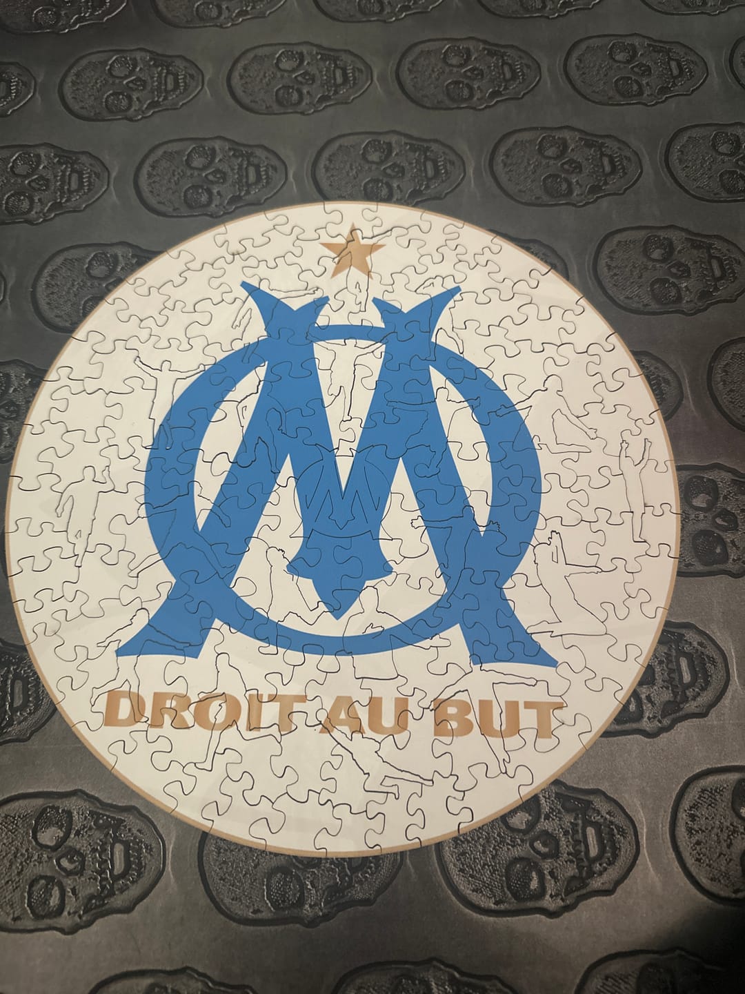 Customer photo review of Logo Olympique de Marseille® - Puzzle en Bois
