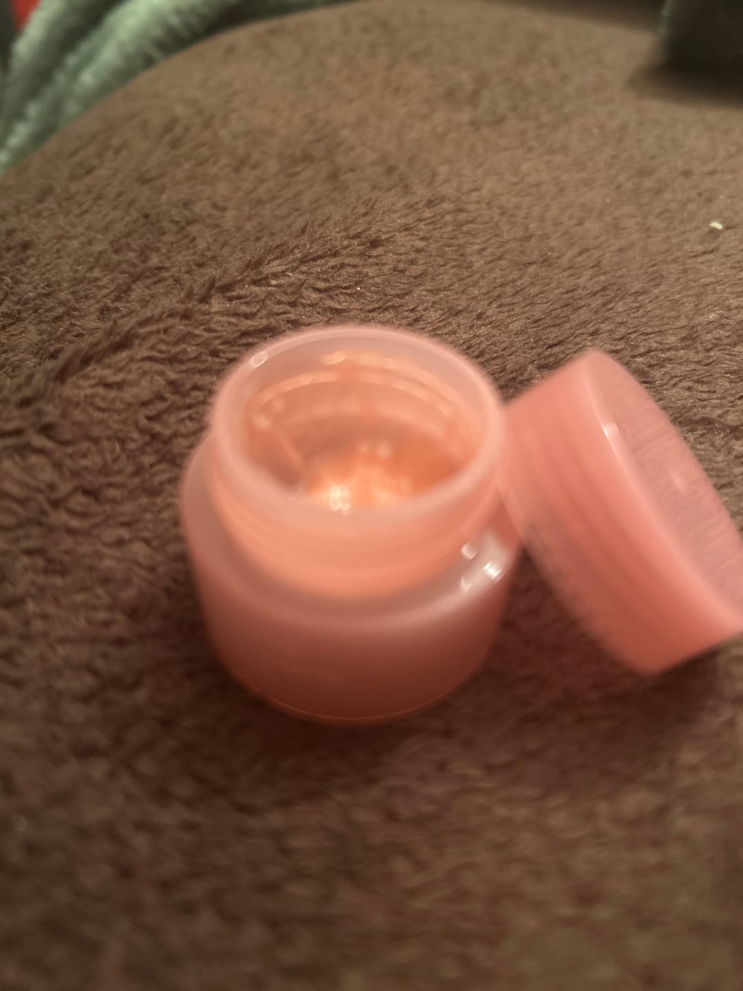 Customer photo review of Nakts maska lūpām LANEIGE Lip Sleeping Mask EX Berry