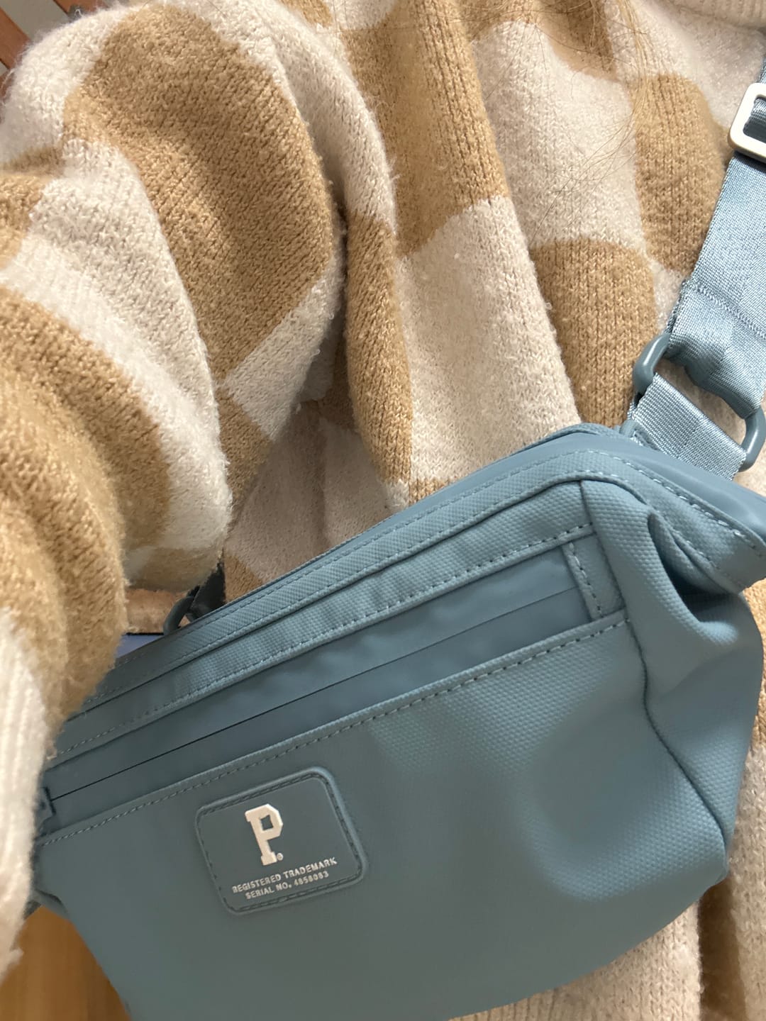 Customer photo review of Cascade Crossbody Bag