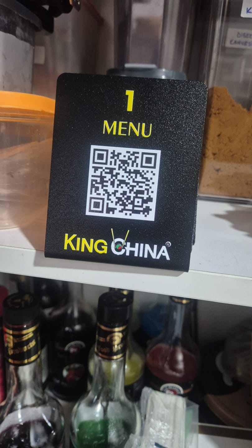 Customer photo review of Metal QR Menü Standı