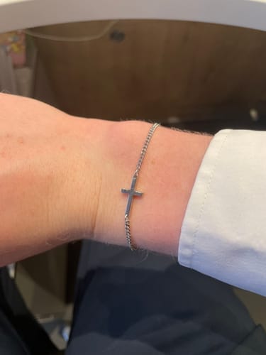 Customer photo review of CROSS BRACELET | Silver