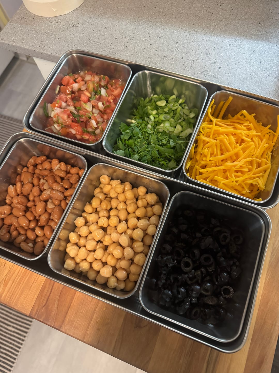 Customer photo review of Mise en Place Yakumi Pan - 3 Compartment with Lid
