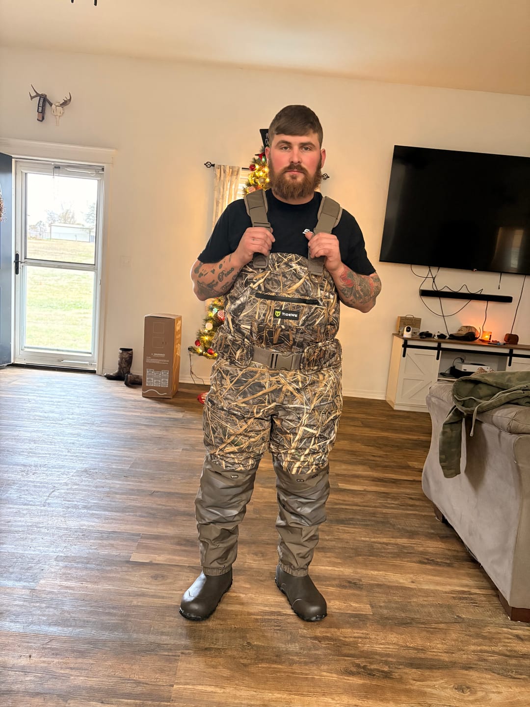Customer photo review of AquaWade Pro Insulated Waders | 1600 Gram Breathable Waterproof Bootfoot Chest Waders for Duck Hunting | Durable Men’s Nylon Camo Hunting Bibs