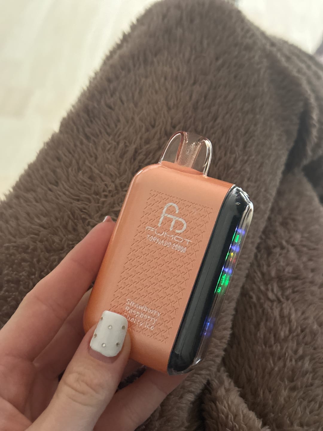 Customer photo review of RandM Tornado 20000