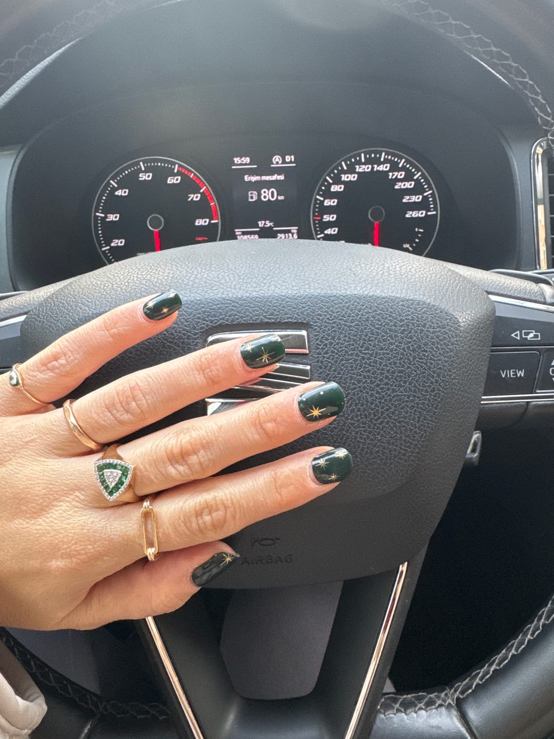 Customer photo review of Infinite Glow Jel Tırnak Seti - #KışaVeda