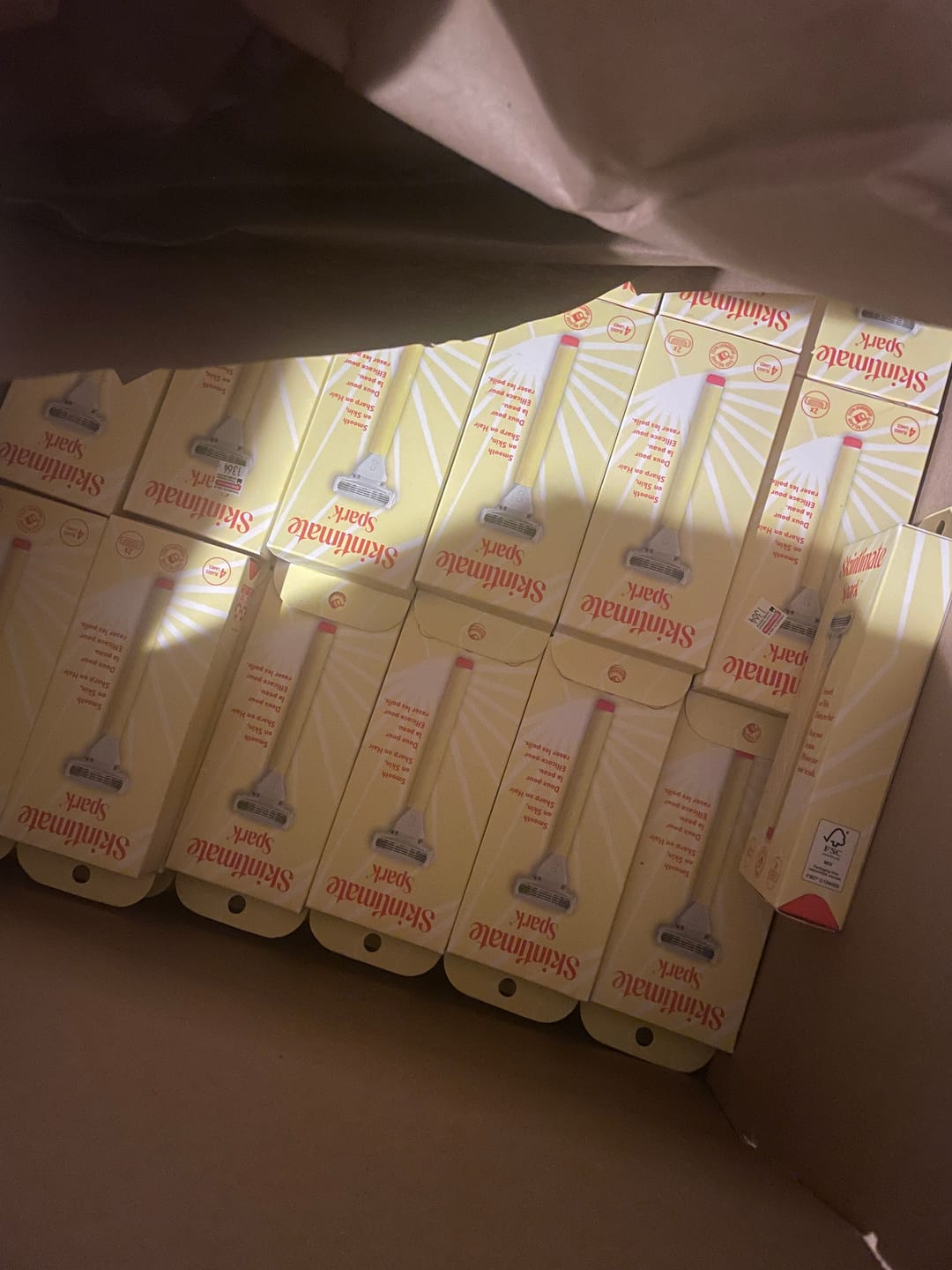 Customer photo review of Skintimate Spark Smooth on Skin,Sharp On Hair- 4 Blades 2x Cartridges (60 Pcs Lot)