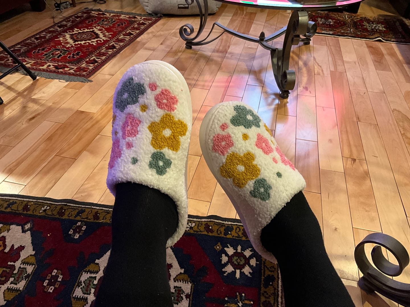 Customer photo review of Livia Flower Slippers