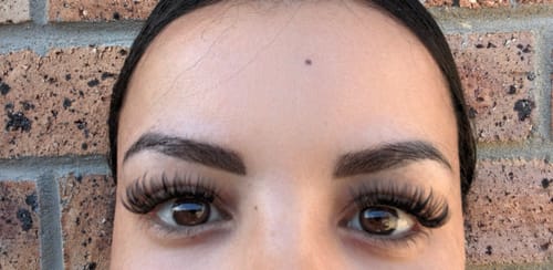 Customer photo review of Flora Lash Kit