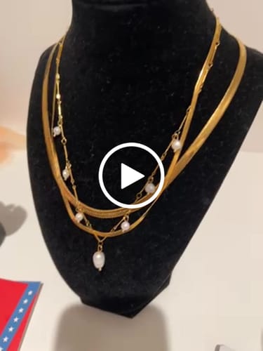 Customer video review of Santorini Pearl Necklace (Bundle)